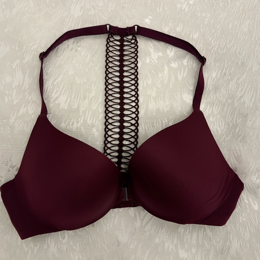 Victoria’s Secret racerback push up bra, 32 B, excellent condition